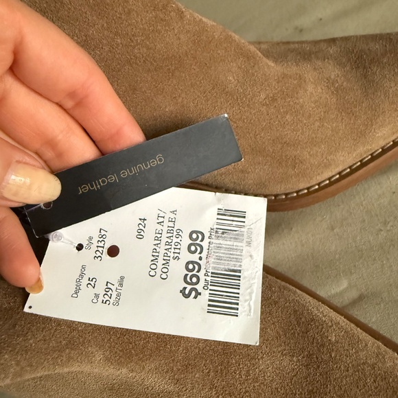 Tan leather boots - Picture 5 of 6